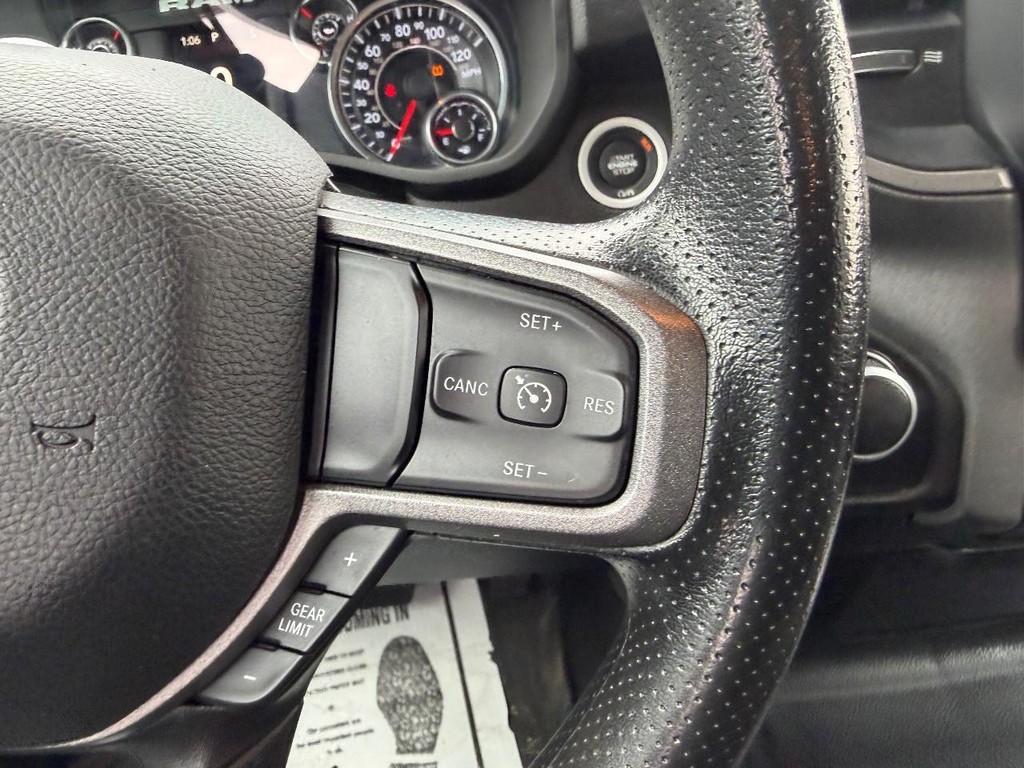 Ram 1500 Vehicle Full-screen Gallery Image 11