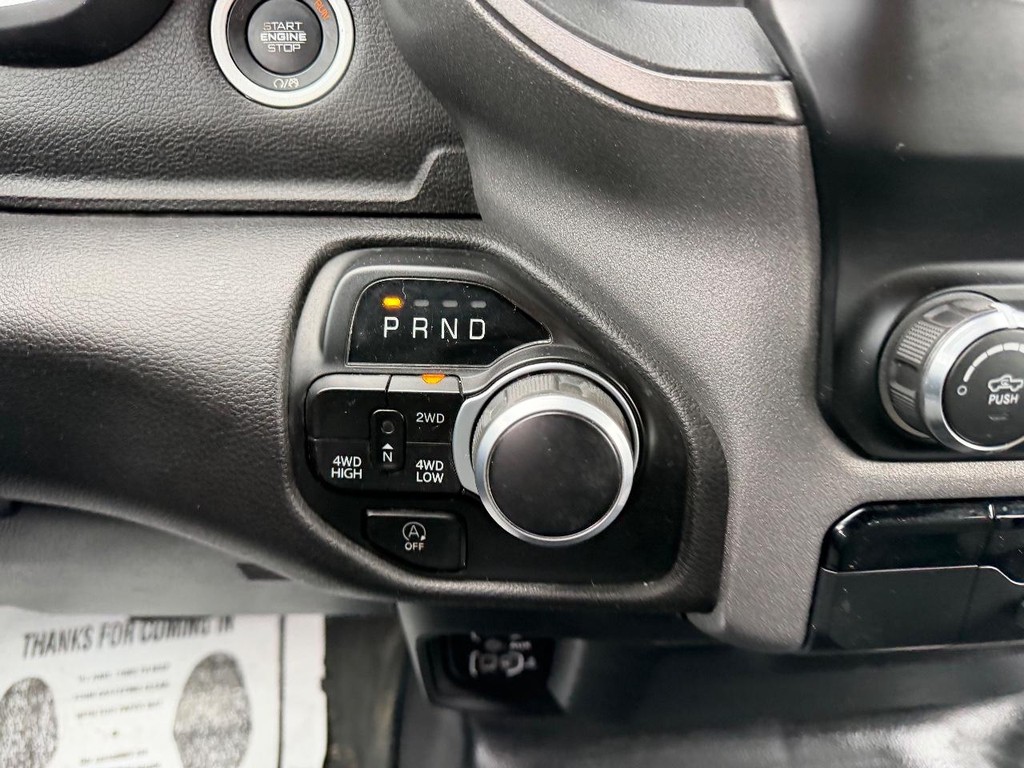 Ram 1500 Vehicle Full-screen Gallery Image 14