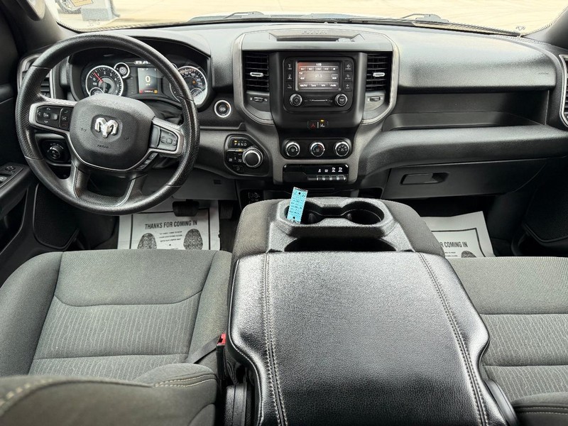 Ram 1500 Vehicle Full-screen Gallery Image 8