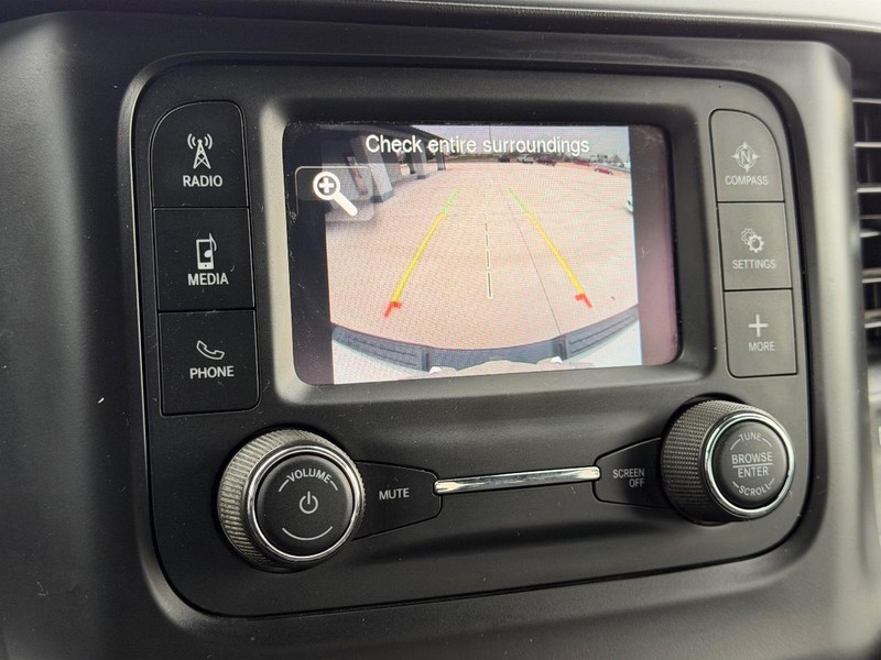 Ram 1500 Vehicle Full-screen Gallery Image 19