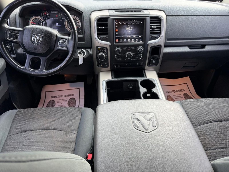 Ram 1500 Vehicle Full-screen Gallery Image 8