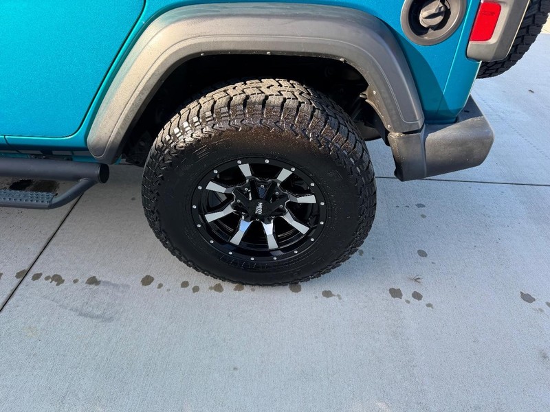 Jeep Wrangler Unlimited Vehicle Full-screen Gallery Image 6