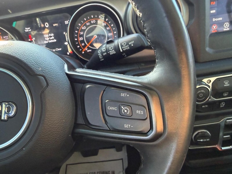 Jeep Wrangler Unlimited Vehicle Full-screen Gallery Image 11