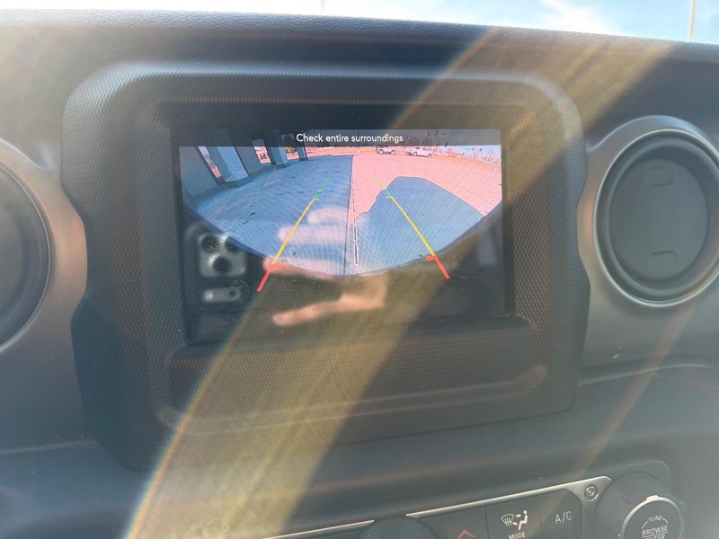 Jeep Wrangler Unlimited Vehicle Full-screen Gallery Image 19