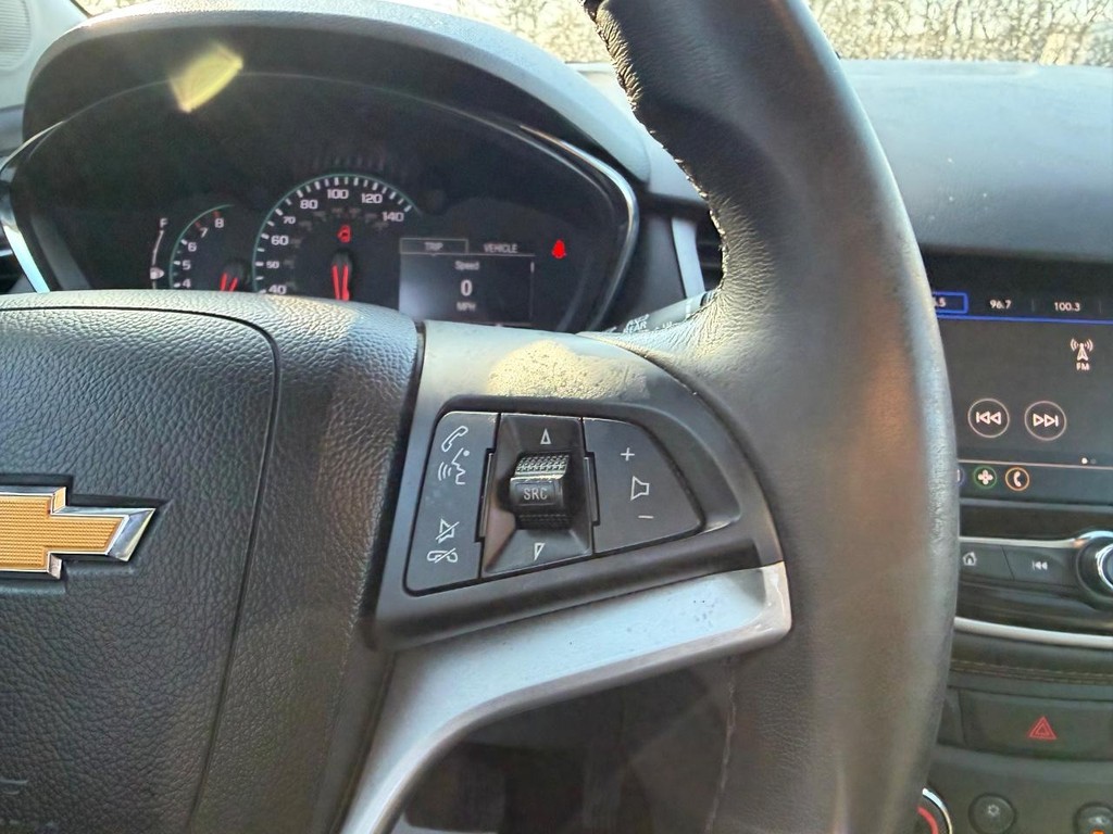 Chevrolet Trax Vehicle Full-screen Gallery Image 11