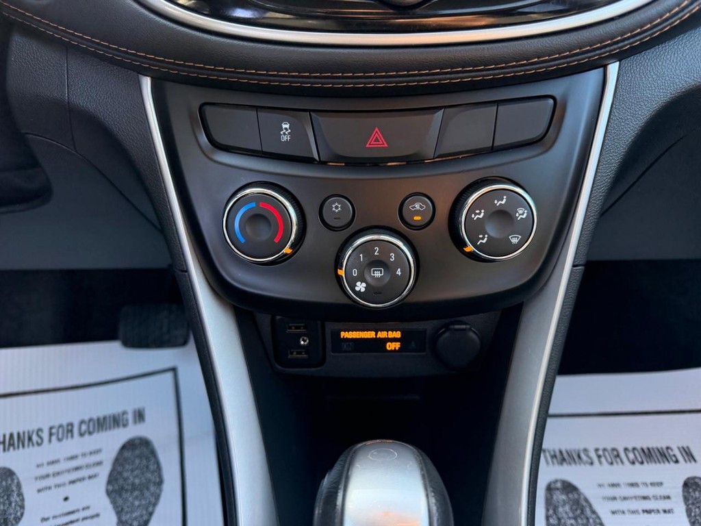 Chevrolet Trax Vehicle Full-screen Gallery Image 13