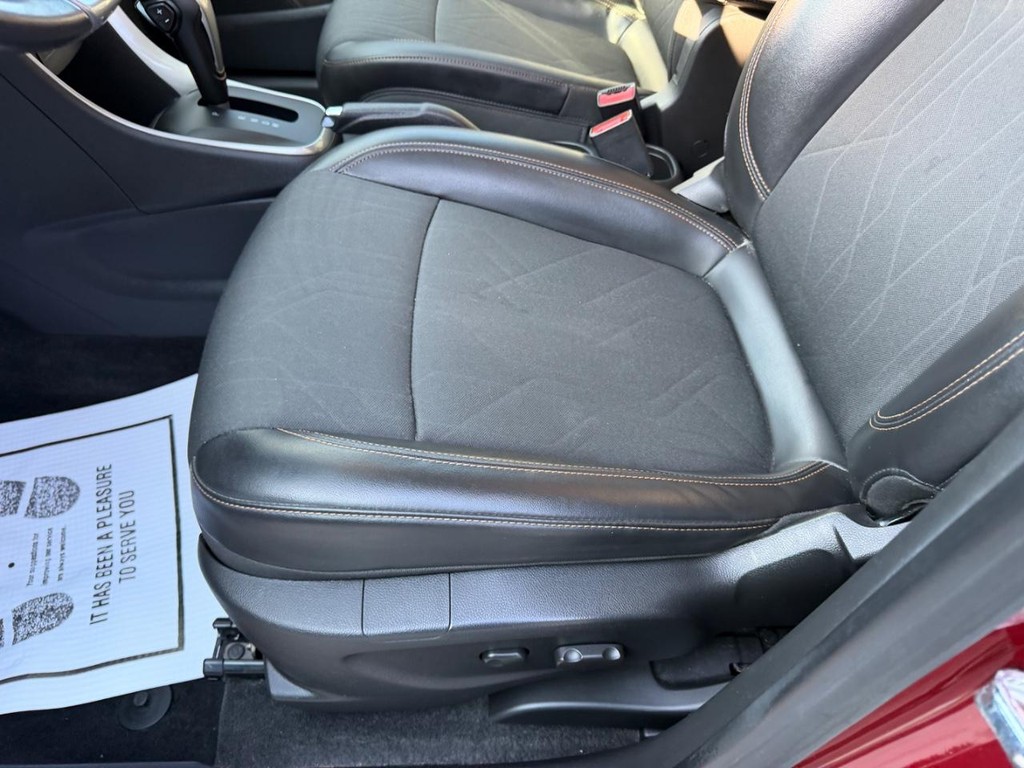 Chevrolet Trax Vehicle Full-screen Gallery Image 17