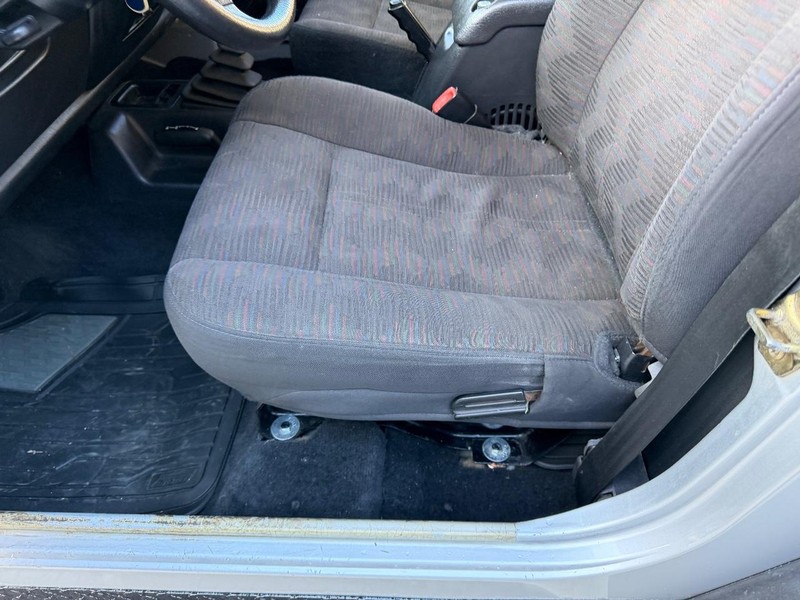 Jeep Wrangler Vehicle Full-screen Gallery Image 15