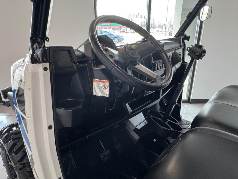 Polaris Ranger Vehicle Full-screen Gallery Image 9