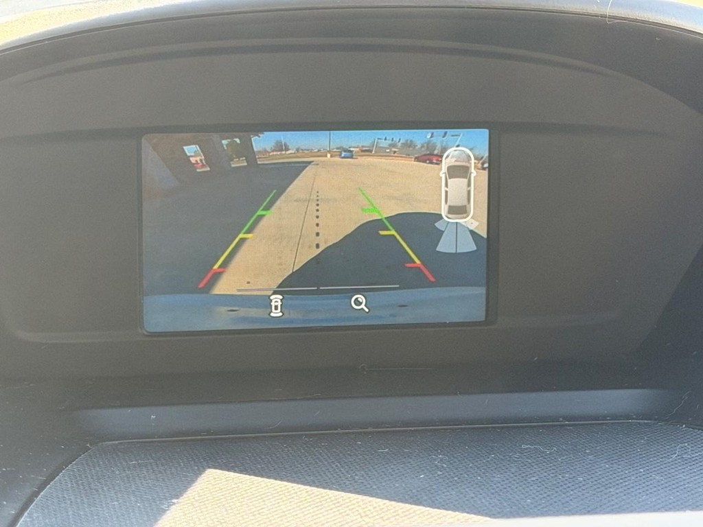 Ford Escape Vehicle Full-screen Gallery Image 19