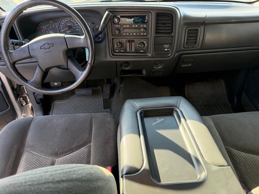 Chevrolet Silverado 1500 Vehicle Full-screen Gallery Image 8