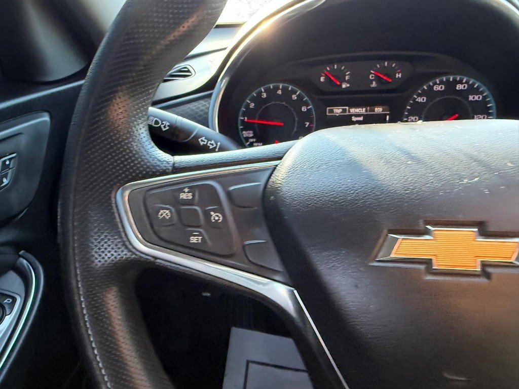 Chevrolet Malibu Vehicle Full-screen Gallery Image 10