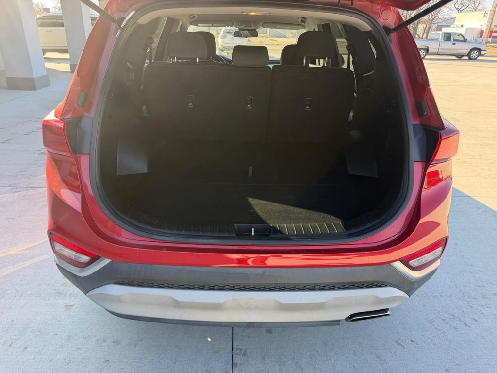 Hyundai Santa Fe Vehicle Full-screen Gallery Image 5