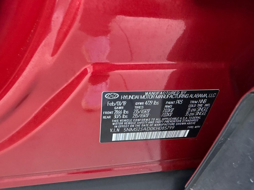 Hyundai Santa Fe Vehicle Full-screen Gallery Image 20