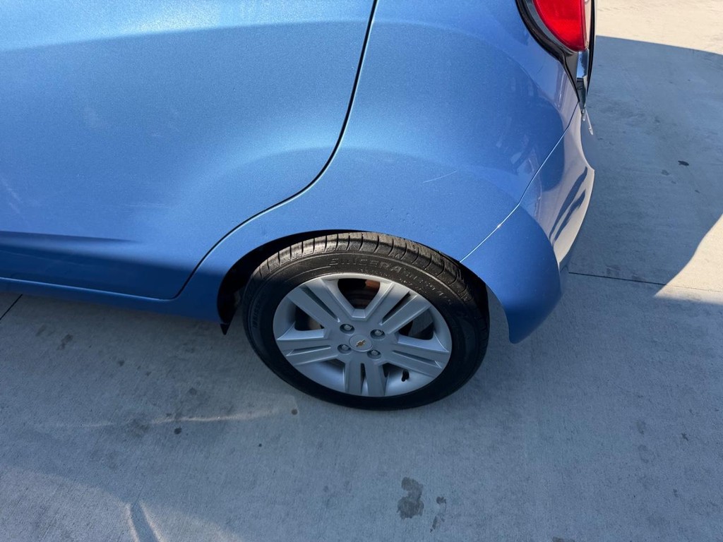 Chevrolet Spark Vehicle Full-screen Gallery Image 6