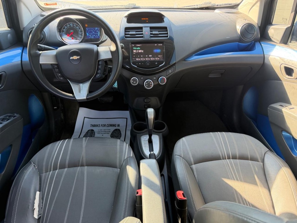 Chevrolet Spark Vehicle Full-screen Gallery Image 8