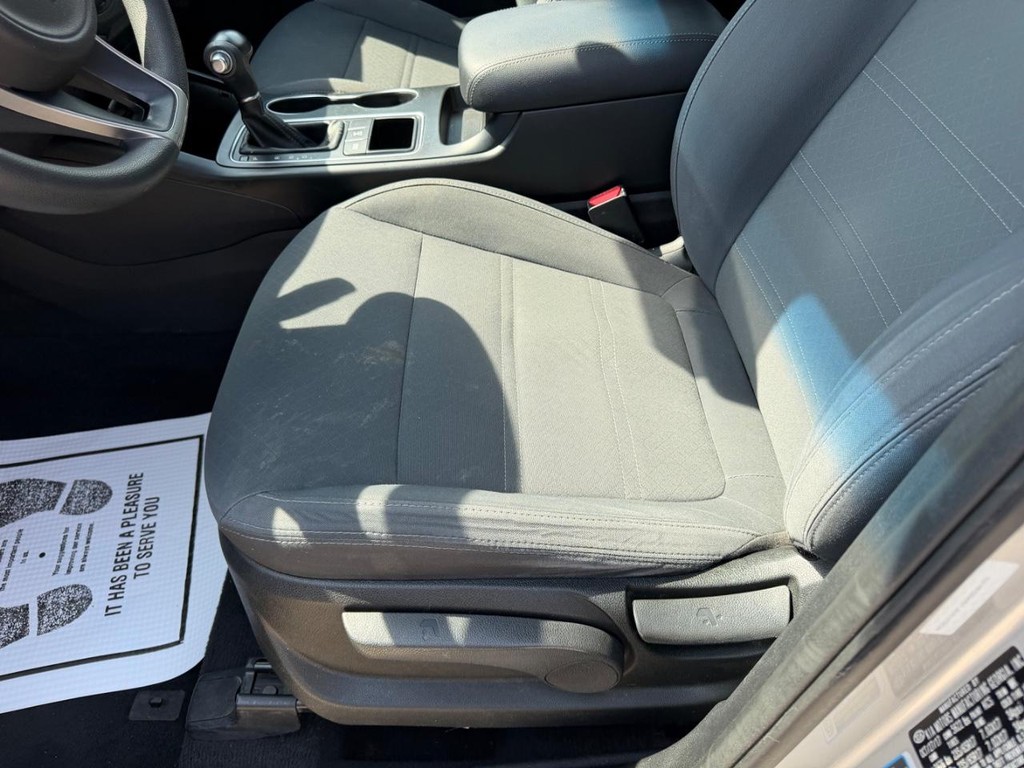 Kia Sorento Vehicle Full-screen Gallery Image 18