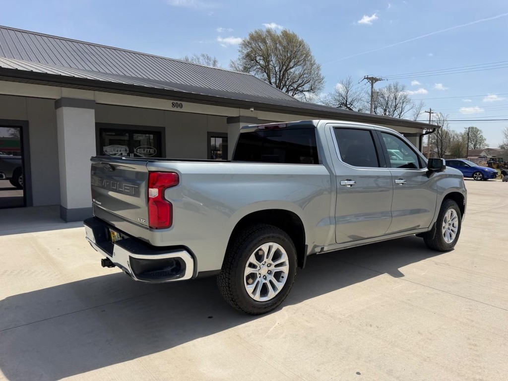 Chevrolet Silverado 1500 Vehicle Full-screen Gallery Image 3