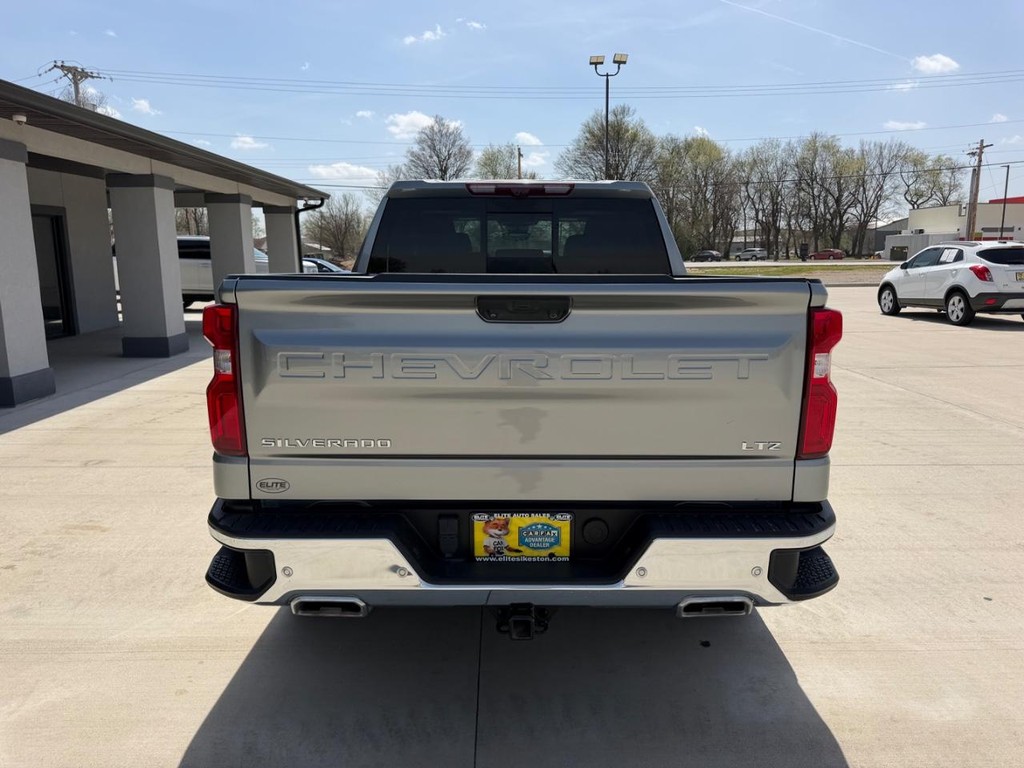 Chevrolet Silverado 1500 Vehicle Full-screen Gallery Image 4