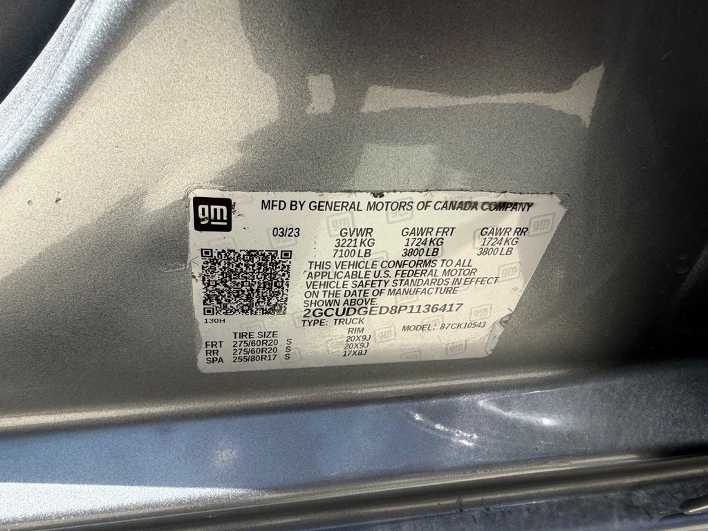 Chevrolet Silverado 1500 Vehicle Full-screen Gallery Image 22