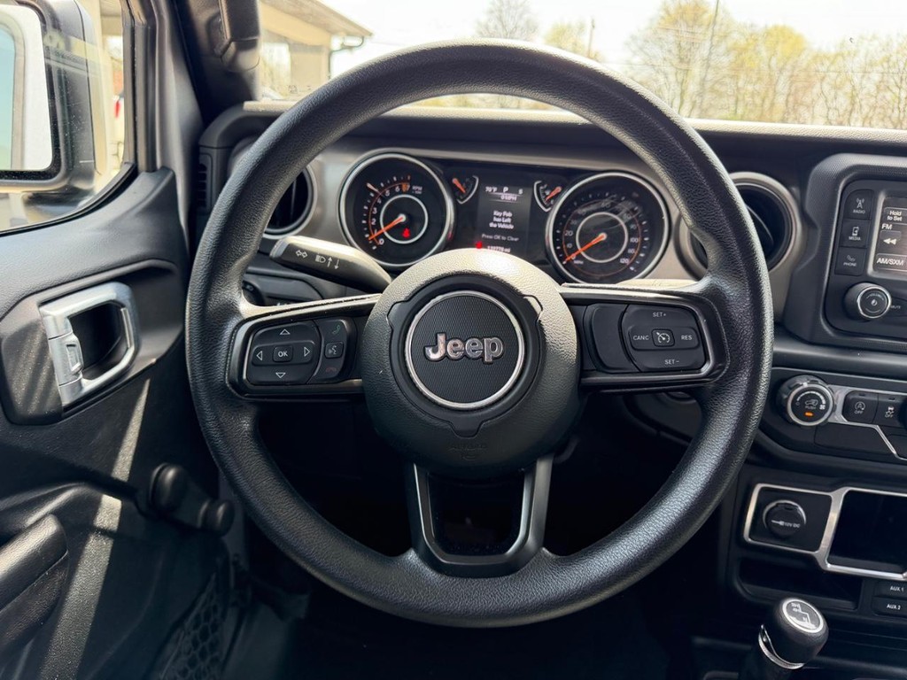 Jeep Wrangler Unlimited Vehicle Full-screen Gallery Image 9