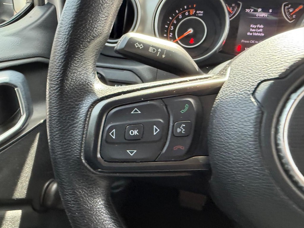 Jeep Wrangler Unlimited Vehicle Full-screen Gallery Image 10