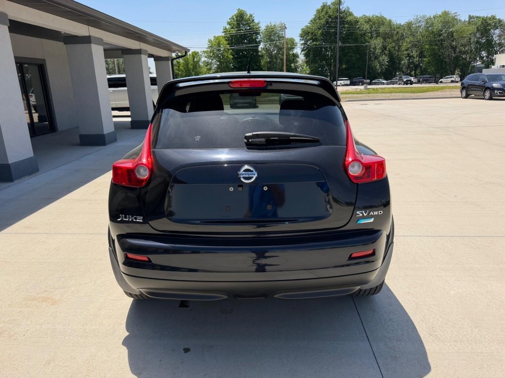 Nissan Juke Vehicle Full-screen Gallery Image 04