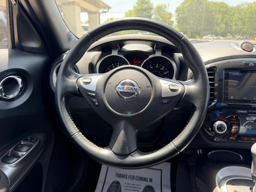 Nissan Juke Vehicle Full-screen Gallery Image 10