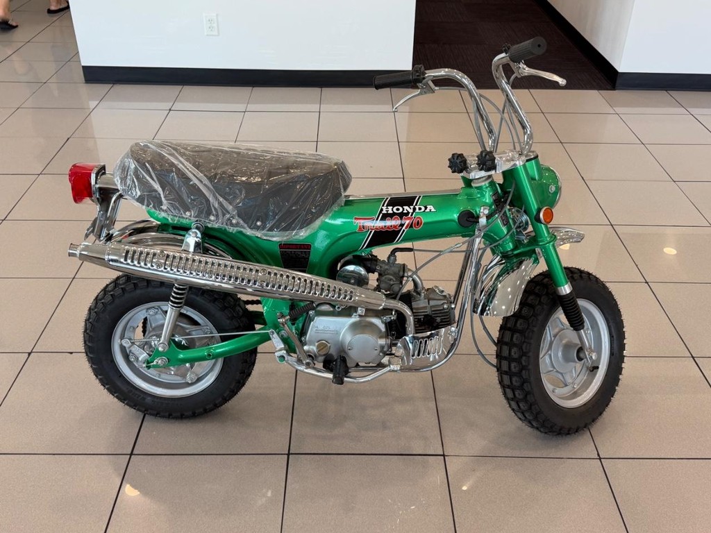 Honda TRAIL 70 Vehicle Full-screen Gallery Image 2