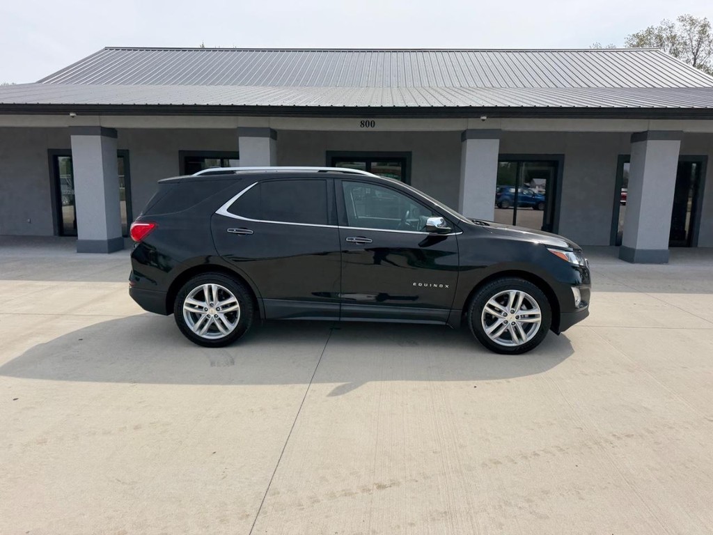 Chevrolet Equinox Vehicle Full-screen Gallery Image 2