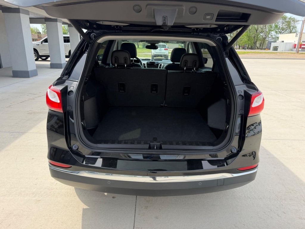 Chevrolet Equinox Vehicle Full-screen Gallery Image 5