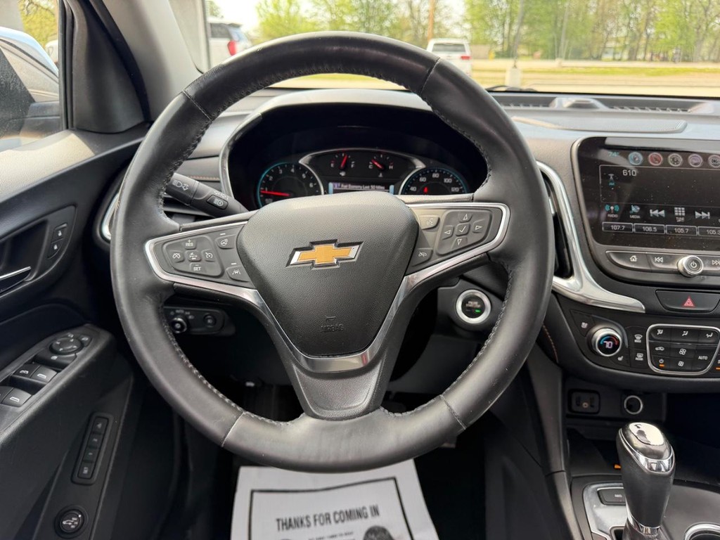Chevrolet Equinox Vehicle Full-screen Gallery Image 11