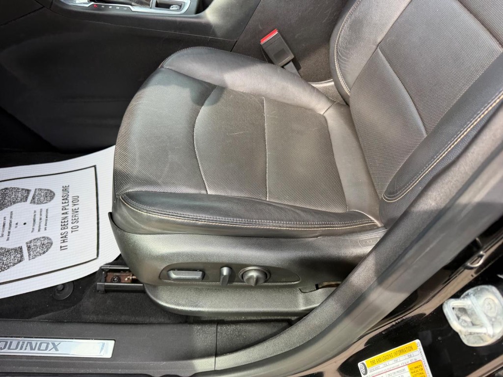 Chevrolet Equinox Vehicle Full-screen Gallery Image 20