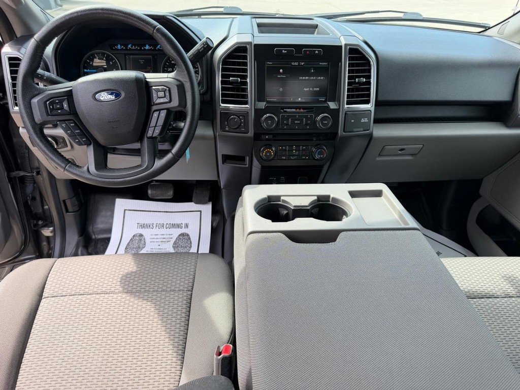 Ford F-150 Vehicle Full-screen Gallery Image 8