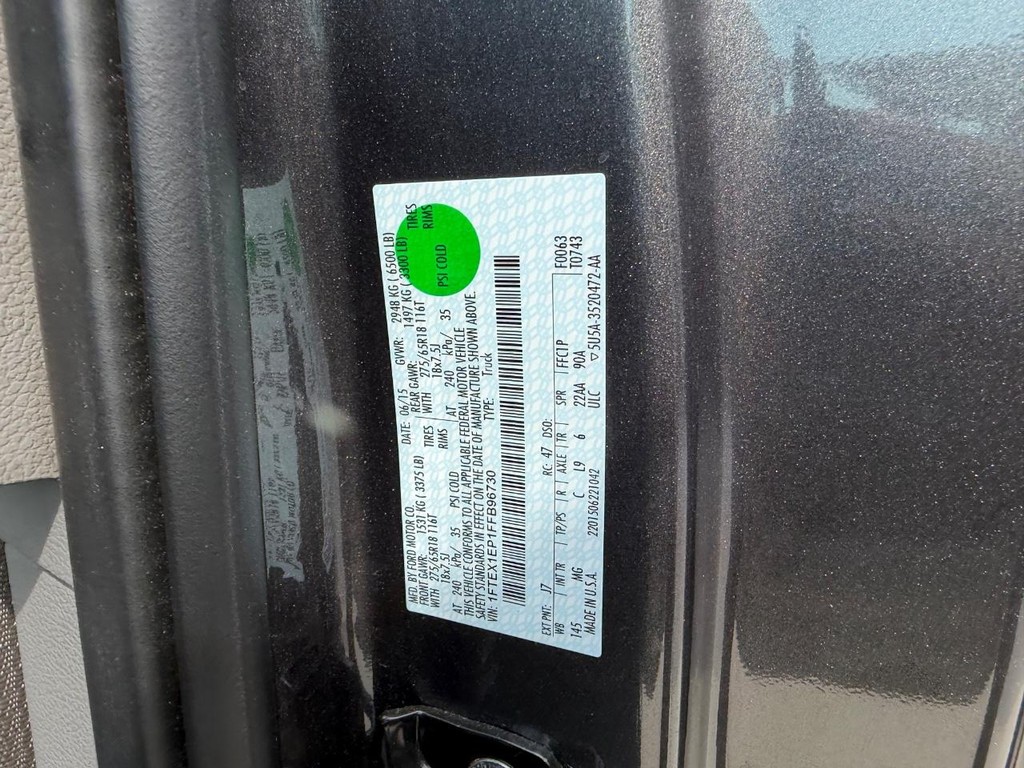 Ford F-150 Vehicle Full-screen Gallery Image 19