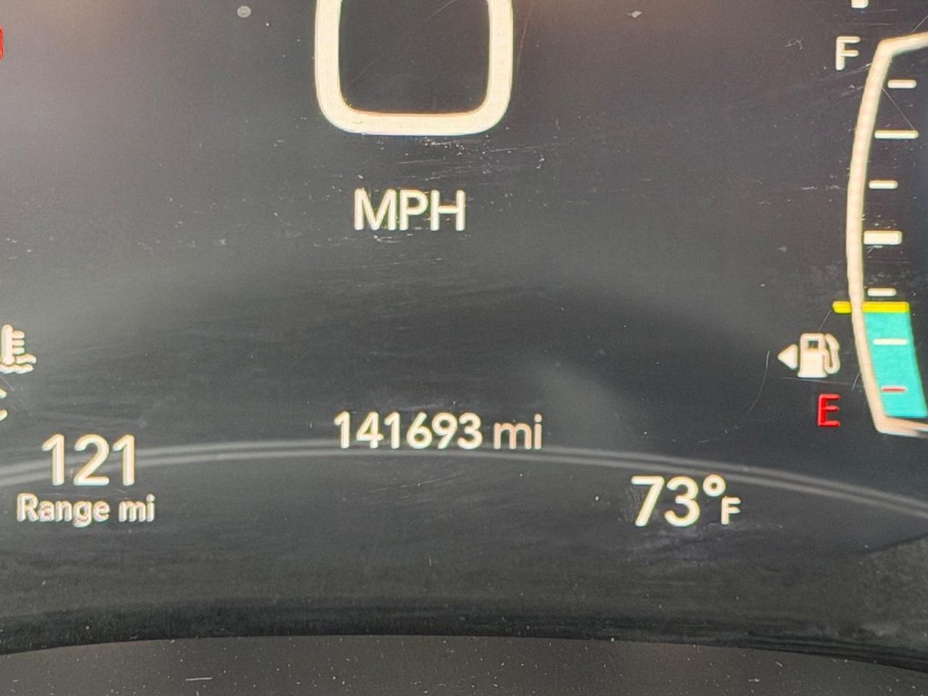 Chrysler Pacifica Vehicle Full-screen Gallery Image 22