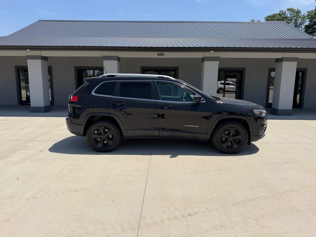 Jeep Cherokee Vehicle Full-screen Gallery Image 02