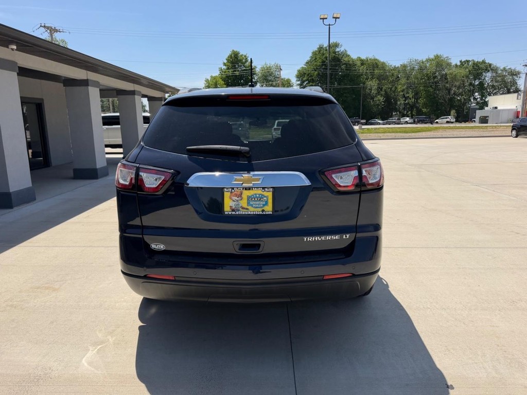 Chevrolet Traverse Vehicle Full-screen Gallery Image 04