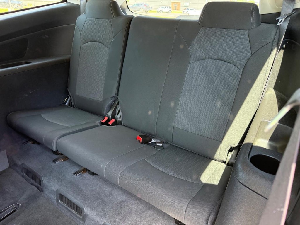 Chevrolet Traverse Vehicle Full-screen Gallery Image 08