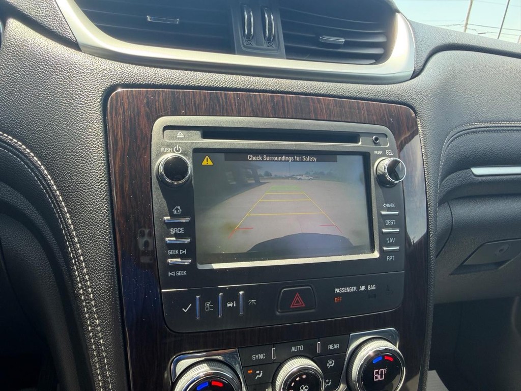 Chevrolet Traverse Vehicle Full-screen Gallery Image 21
