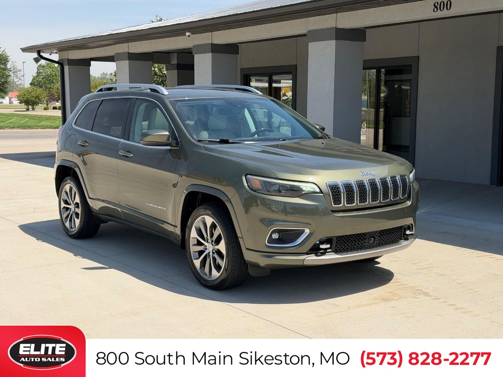 Jeep Cherokee Vehicle Full-screen Gallery Image 01