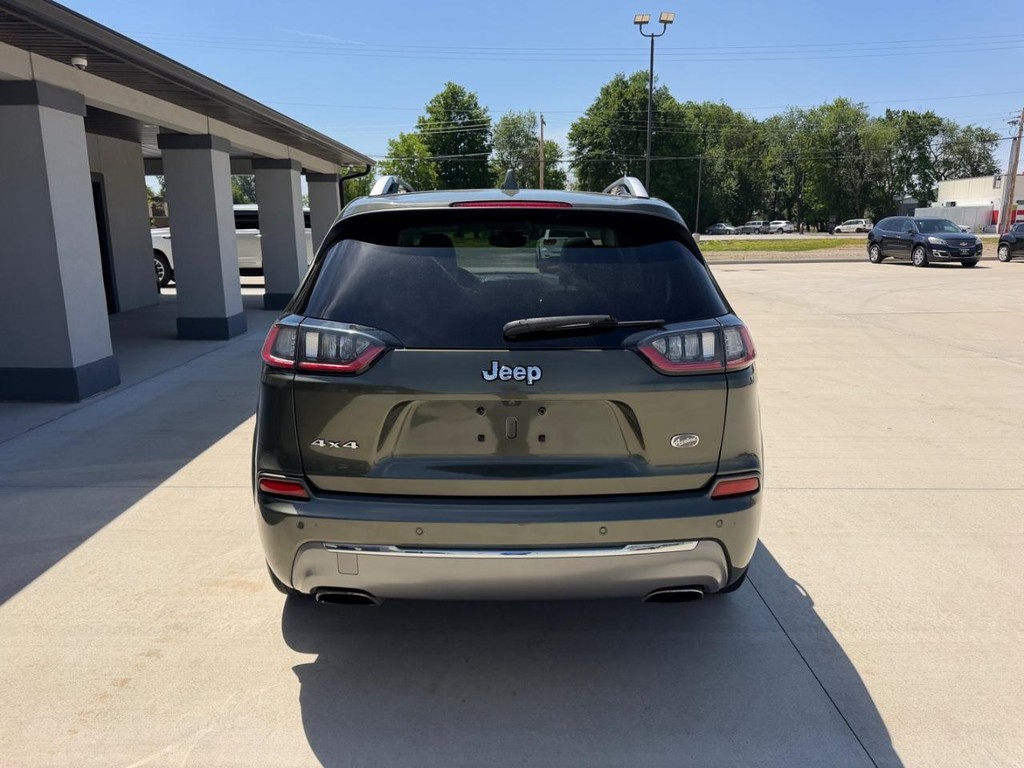 Jeep Cherokee Vehicle Full-screen Gallery Image 04