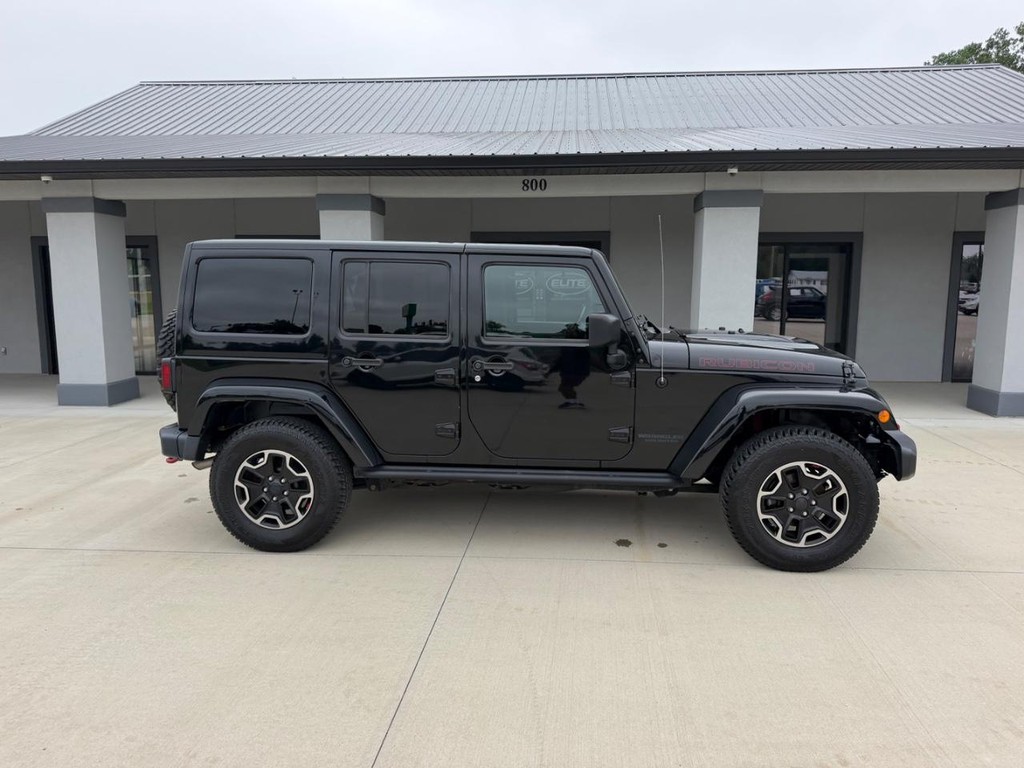 Jeep Wrangler Unlimited Vehicle Full-screen Gallery Image 2