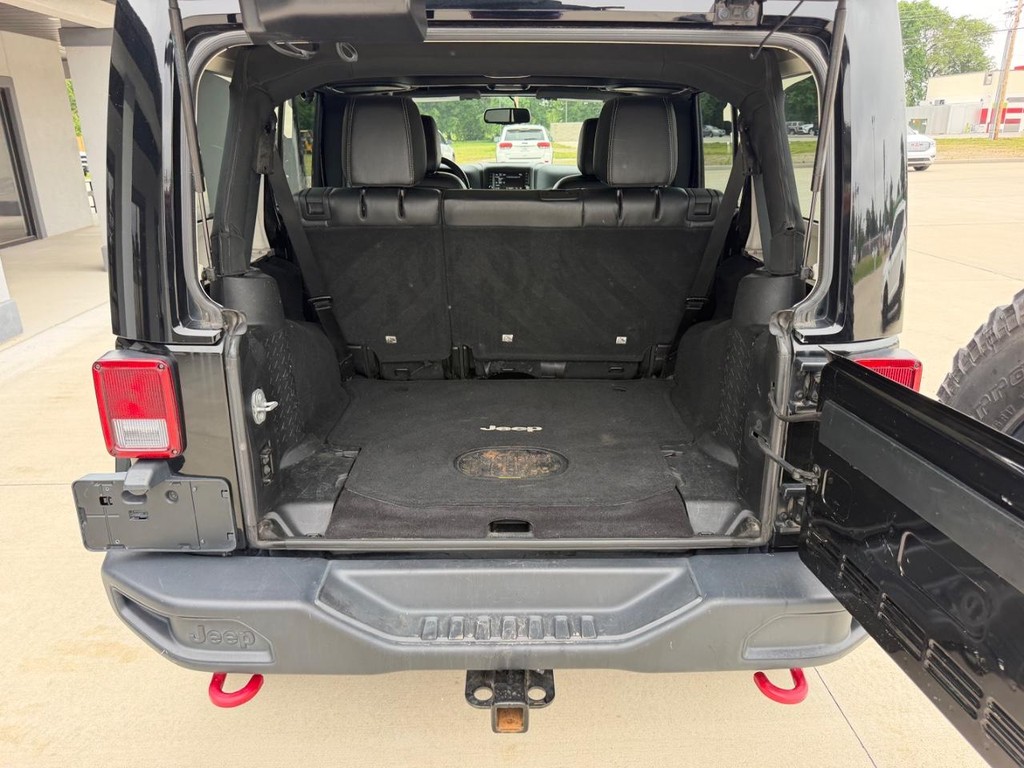 Jeep Wrangler Unlimited Vehicle Full-screen Gallery Image 5