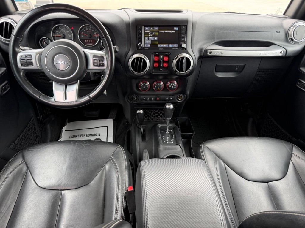 Jeep Wrangler Unlimited Vehicle Full-screen Gallery Image 8