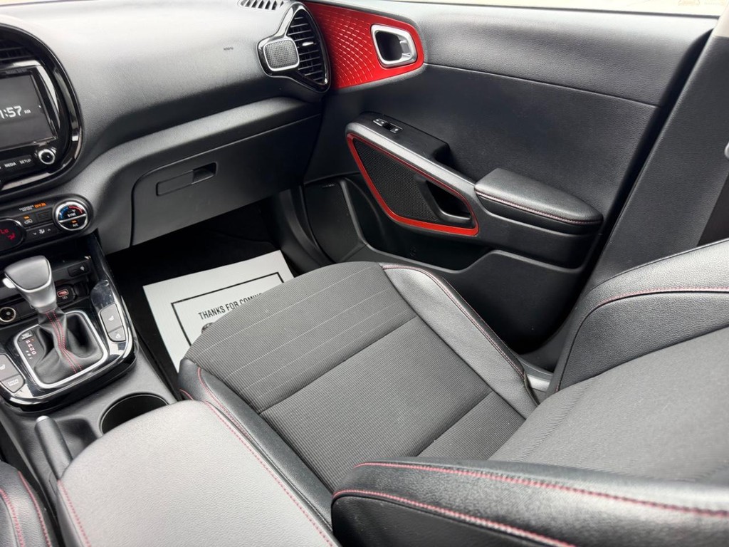2022 Kia Soul Turbo - Photo 16