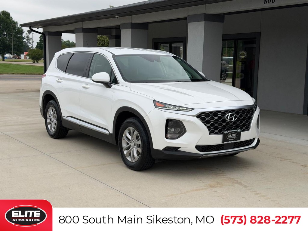 2019 Hyundai Santa Fe SE 2.4's photo