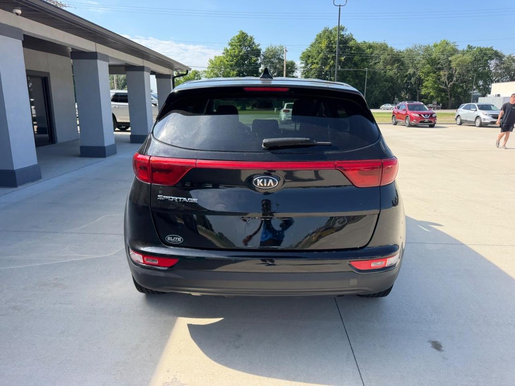 Kia Sportage Vehicle Full-screen Gallery Image 4