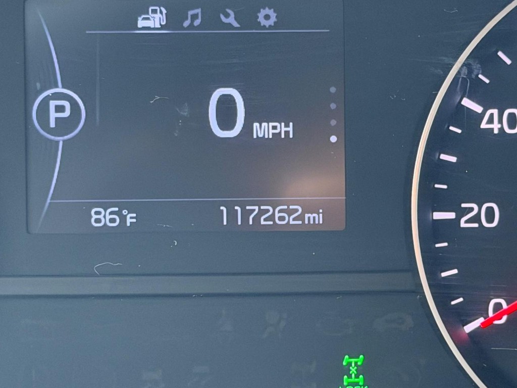 Kia Sportage Vehicle Full-screen Gallery Image 19