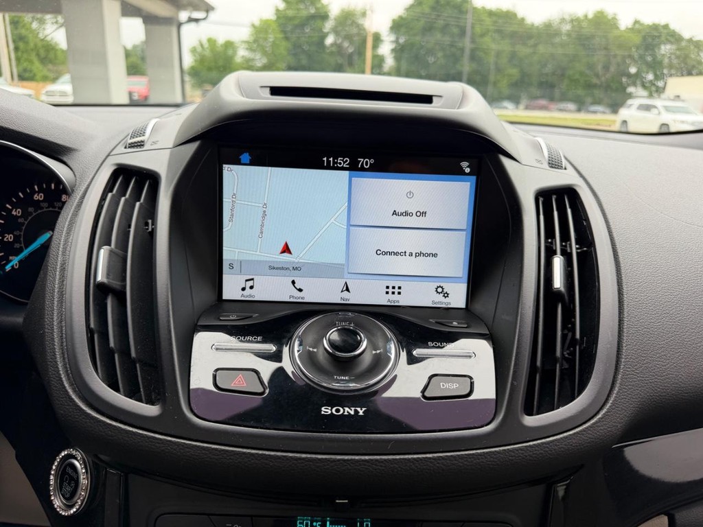 Ford Escape Vehicle Full-screen Gallery Image 14